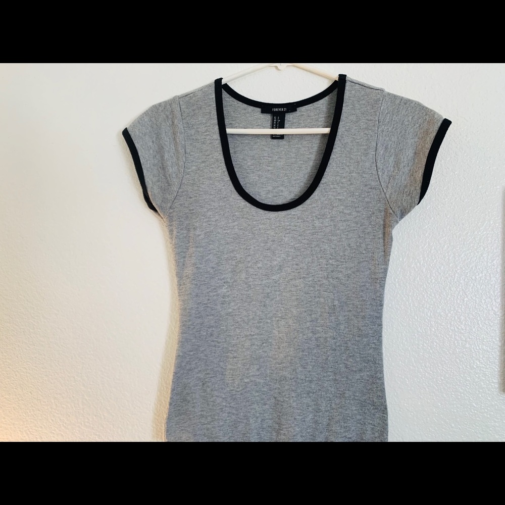 U-neck body suit, with black around the neck